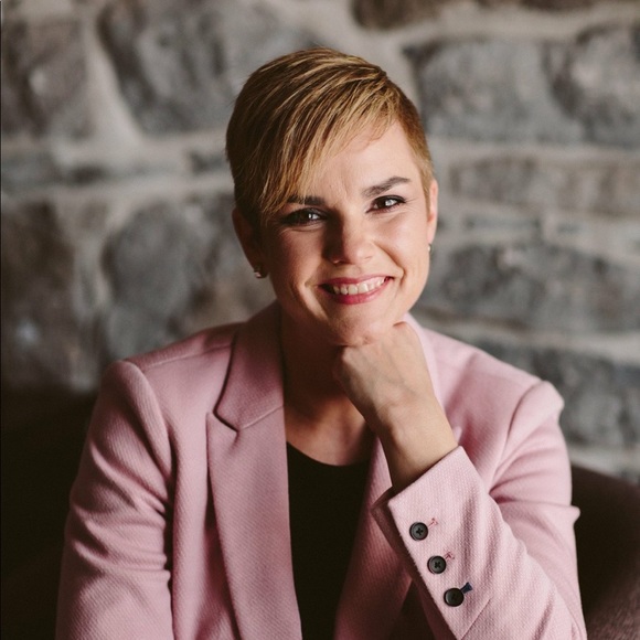 Meet your Posher, Lee-anne - Picture 1 of 1